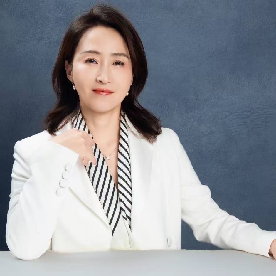 Jean Zhu portrait